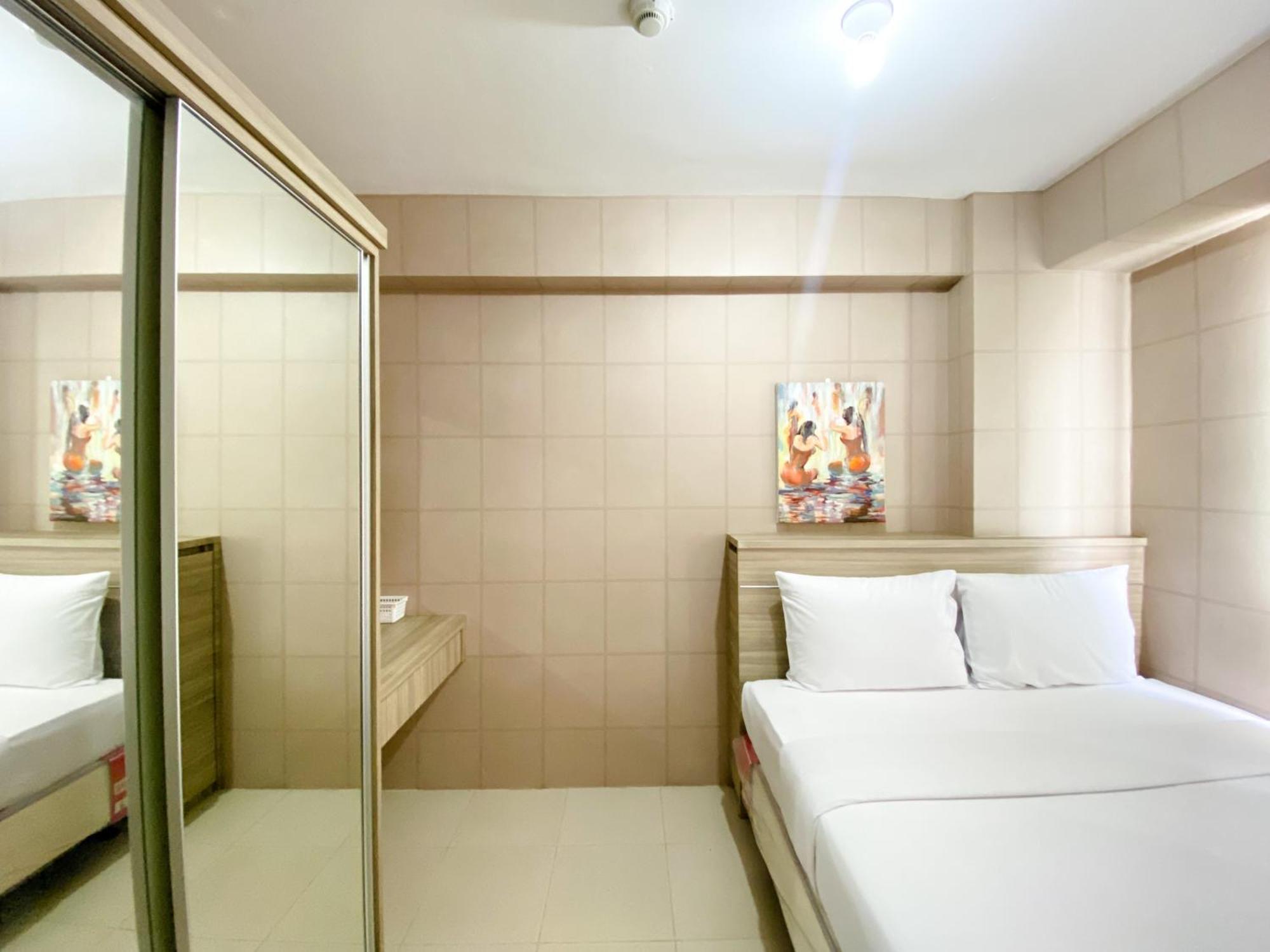 Comfort And 2br At Bassura By Travelio Apartemen